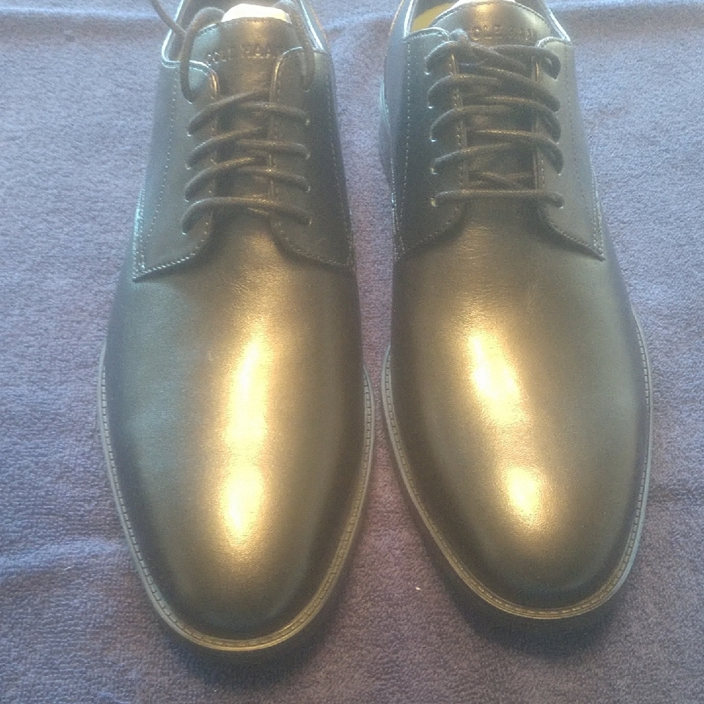 Cole Haan Black Leather Oxfords